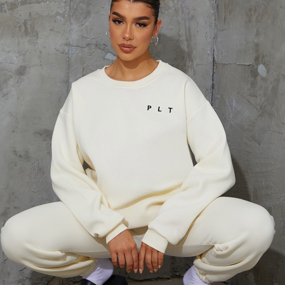 Prettylittlething track suit